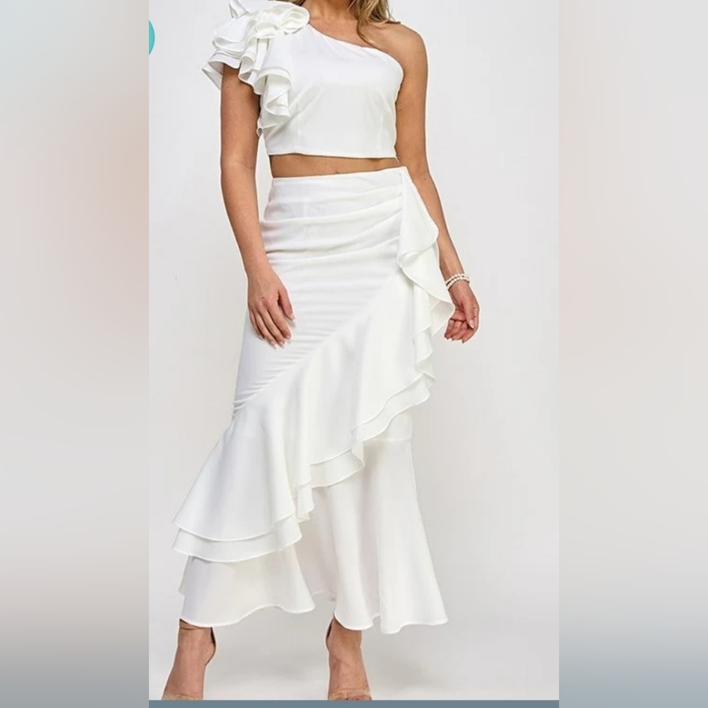 Ladies 2pc White dress